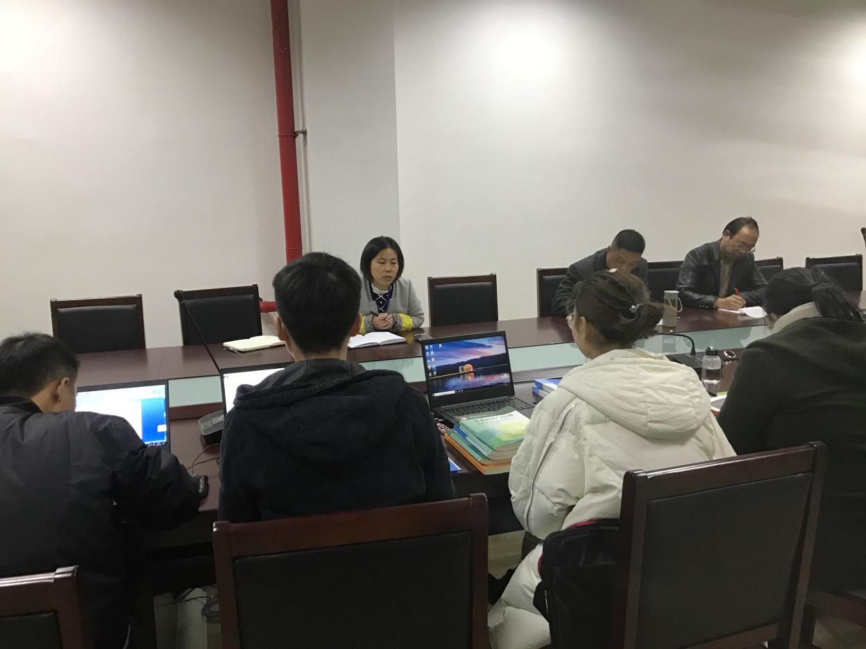 我校召開普職融通教學(xué)分析會(huì)