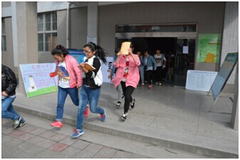 “以人為本，關愛生命”  我校舉行地震應急演練