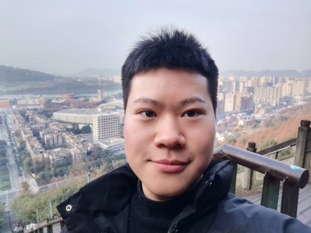 優(yōu)秀畢業(yè)生展播?： 努力改變?nèi)松?，奮斗驚艷時(shí)光——黃帥